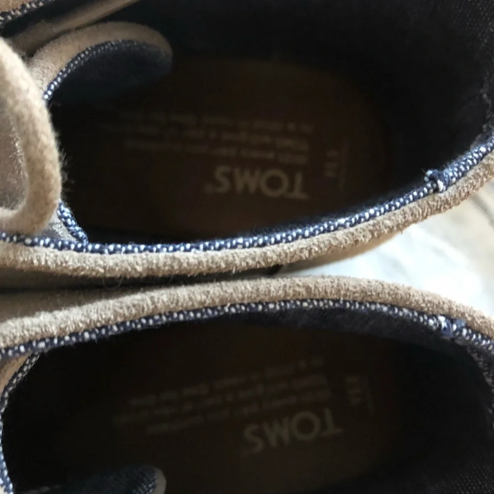 TOMS‎ DESERT WEDGE BOOTIES 5.5